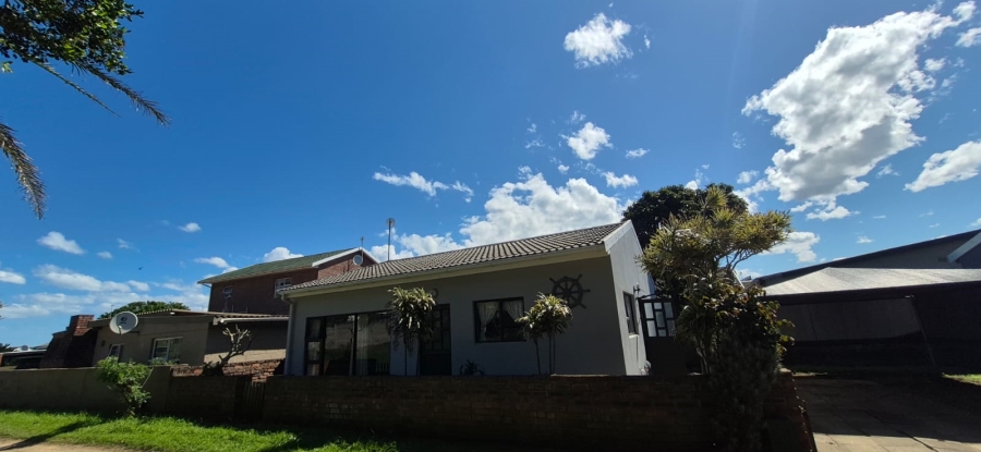 2 Bedroom Property for Sale in Cosy Corner Eastern Cape